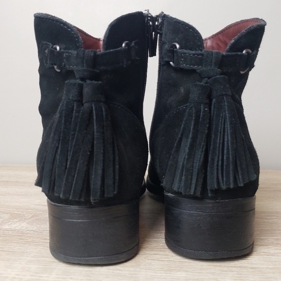 BOC Born Concept Black suede leather Ankle Boots with Tassel Booties Sz 9.5 - Picture 15 of 15